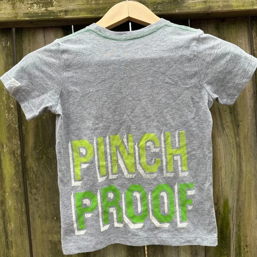 Peek Make Your Own Luck Pinch Proof T-Shirt St. Patrick's Day Gray Sz Medium 6/7